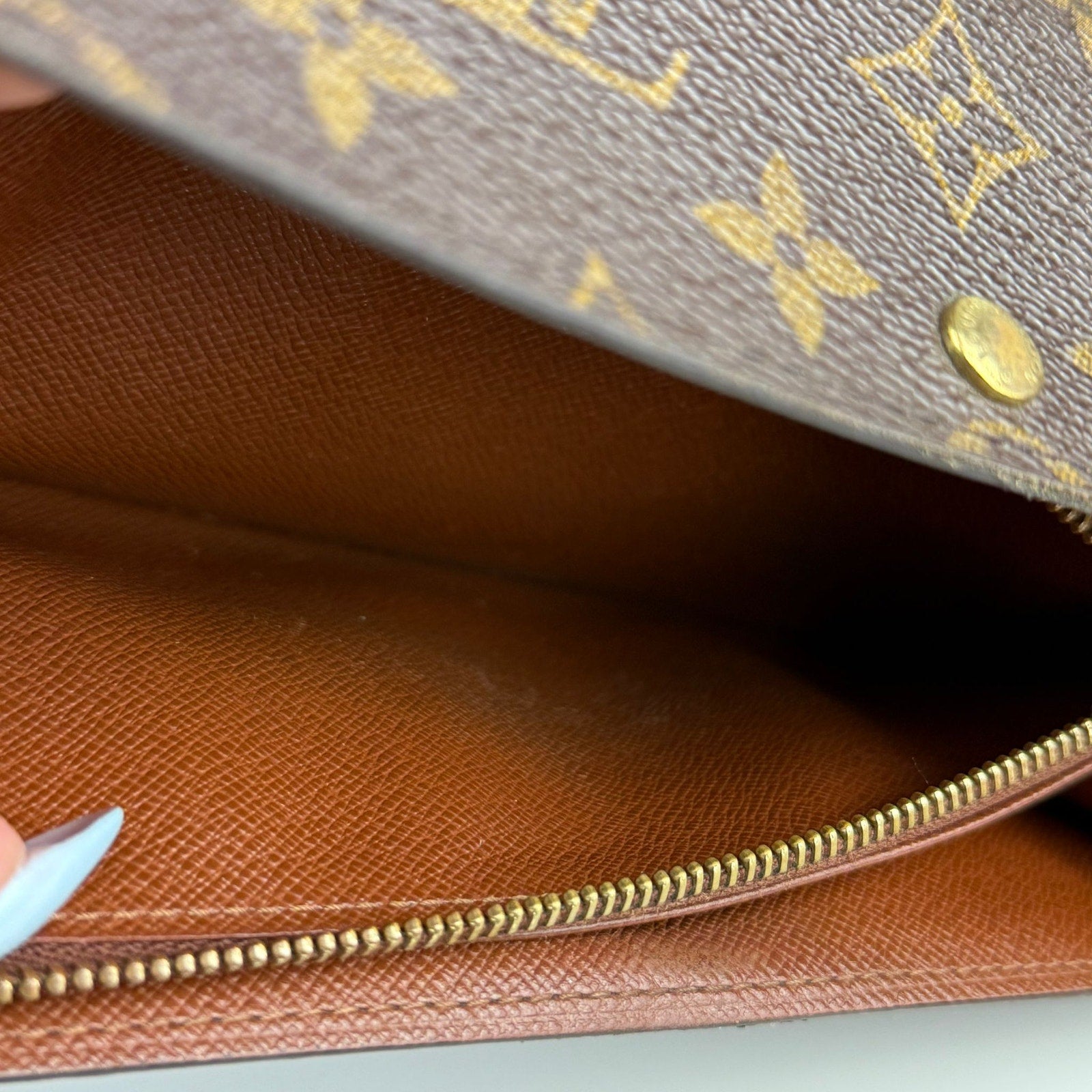 Authentic Louis Vuitton Monogram Pochette Porte Monnaie Credit