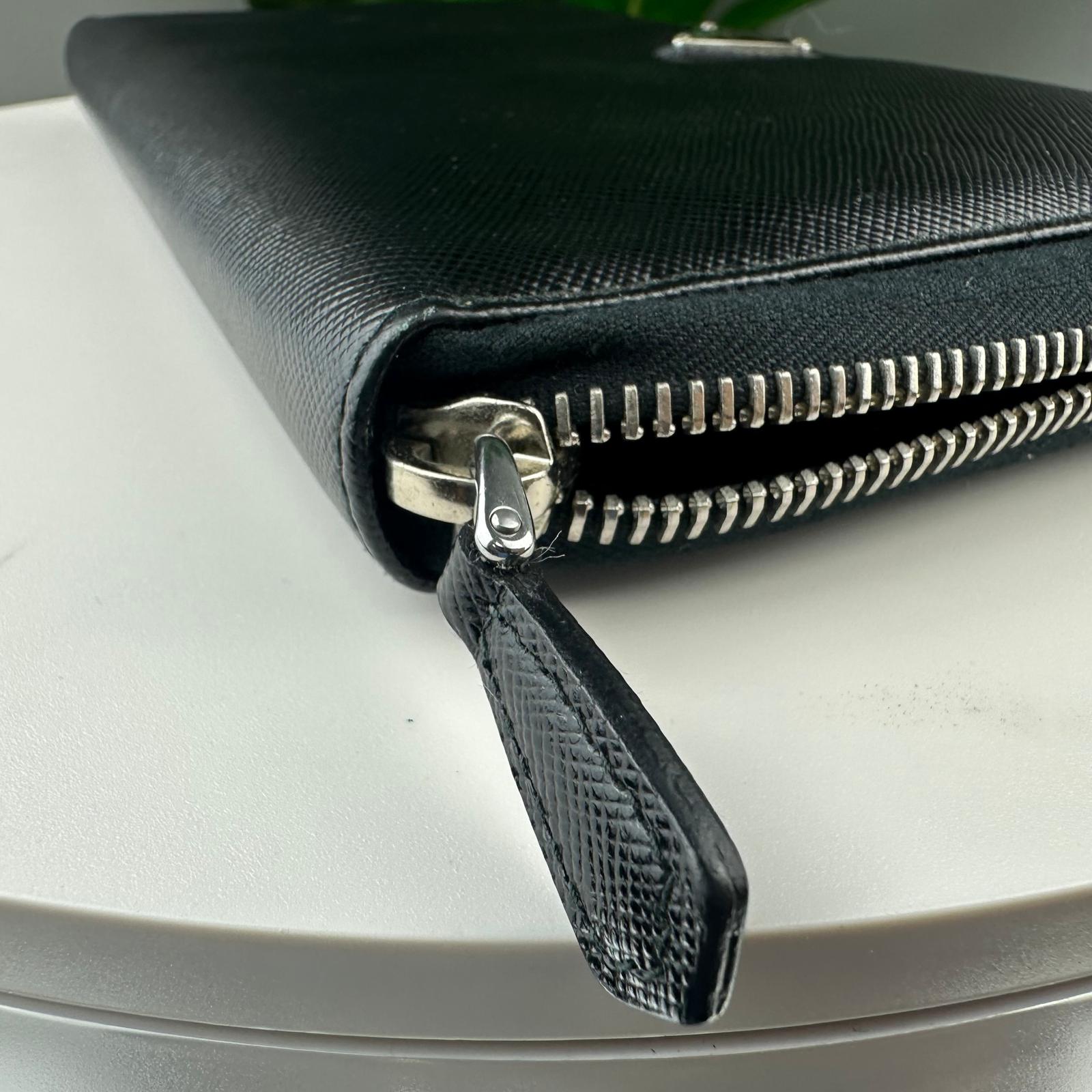 💎✨Authentic Prada Large Black Saffiano Leather Wallet