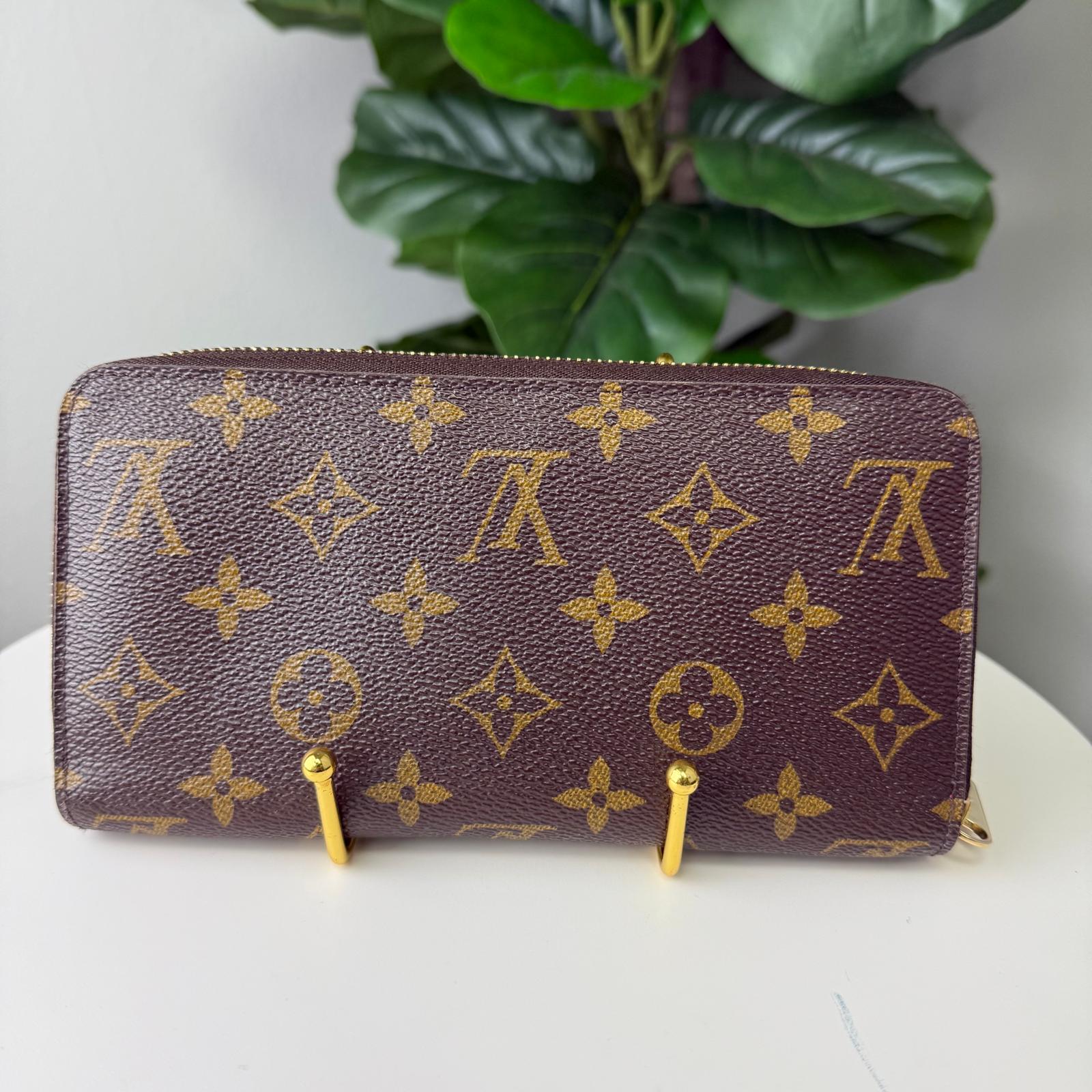 💎LIMITED EDITION Louis Vuitton Monogram Canvas Long Wallet Fuchsia