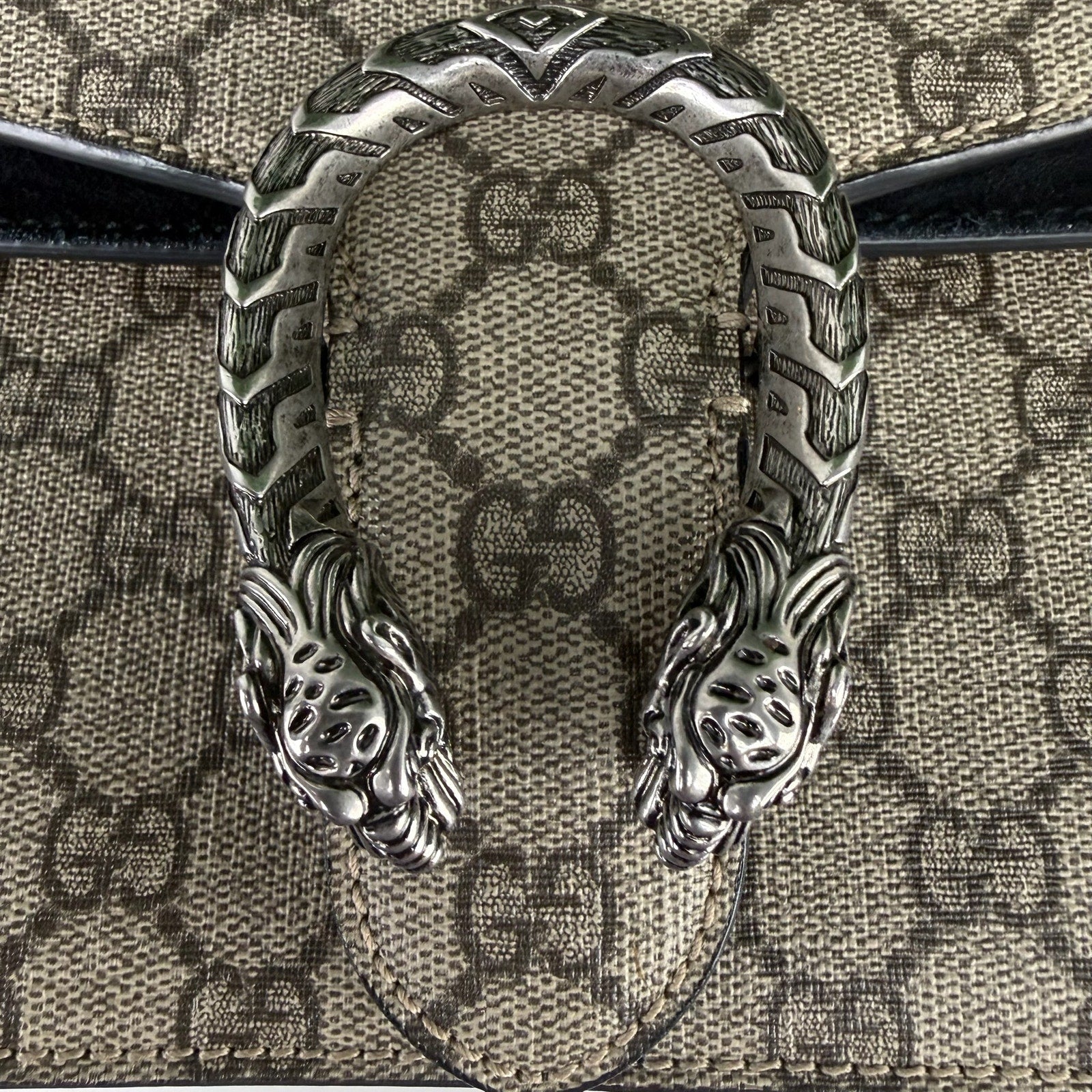 Gucci Dionysus GG Supreme Canvas Beige Black Shoulder Bag Authentic Pre Owned