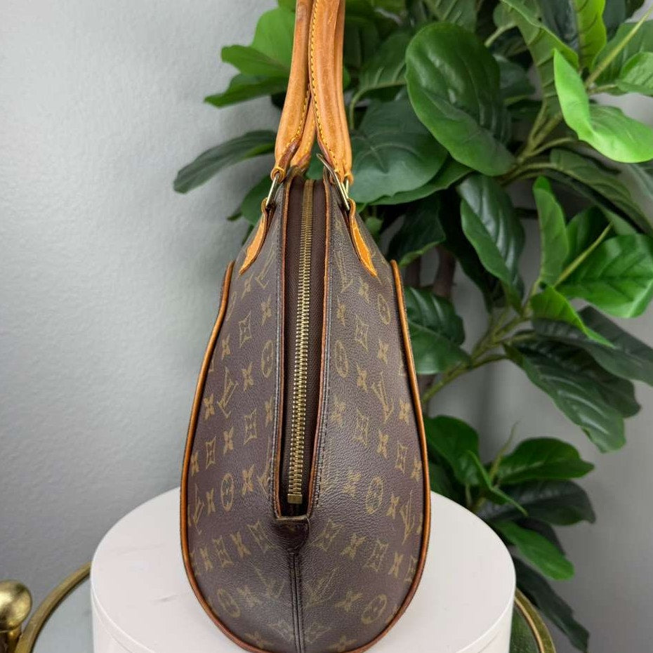 Authentic Louis Vuitton Monogram Canvas Ellipse MM Handbag