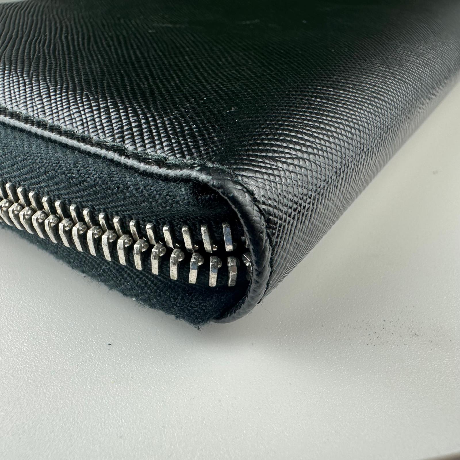 💎✨Authentic Prada Large Black Saffiano Leather Wallet