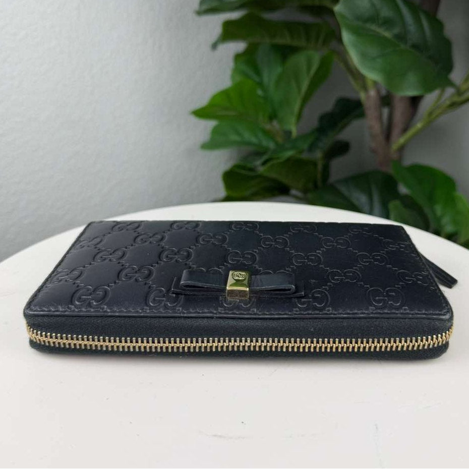 Authentic Gucci Guccissima Black Leather Long Zip-Around Wallet