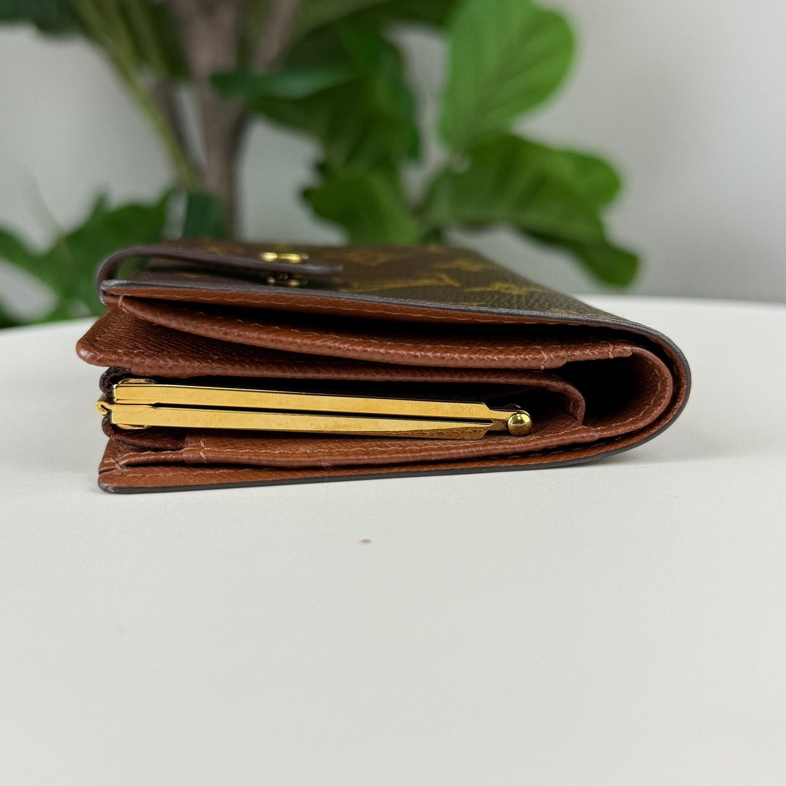 Authentic Louis Vuitton Porte Monnaie Billets Viennois Wallet