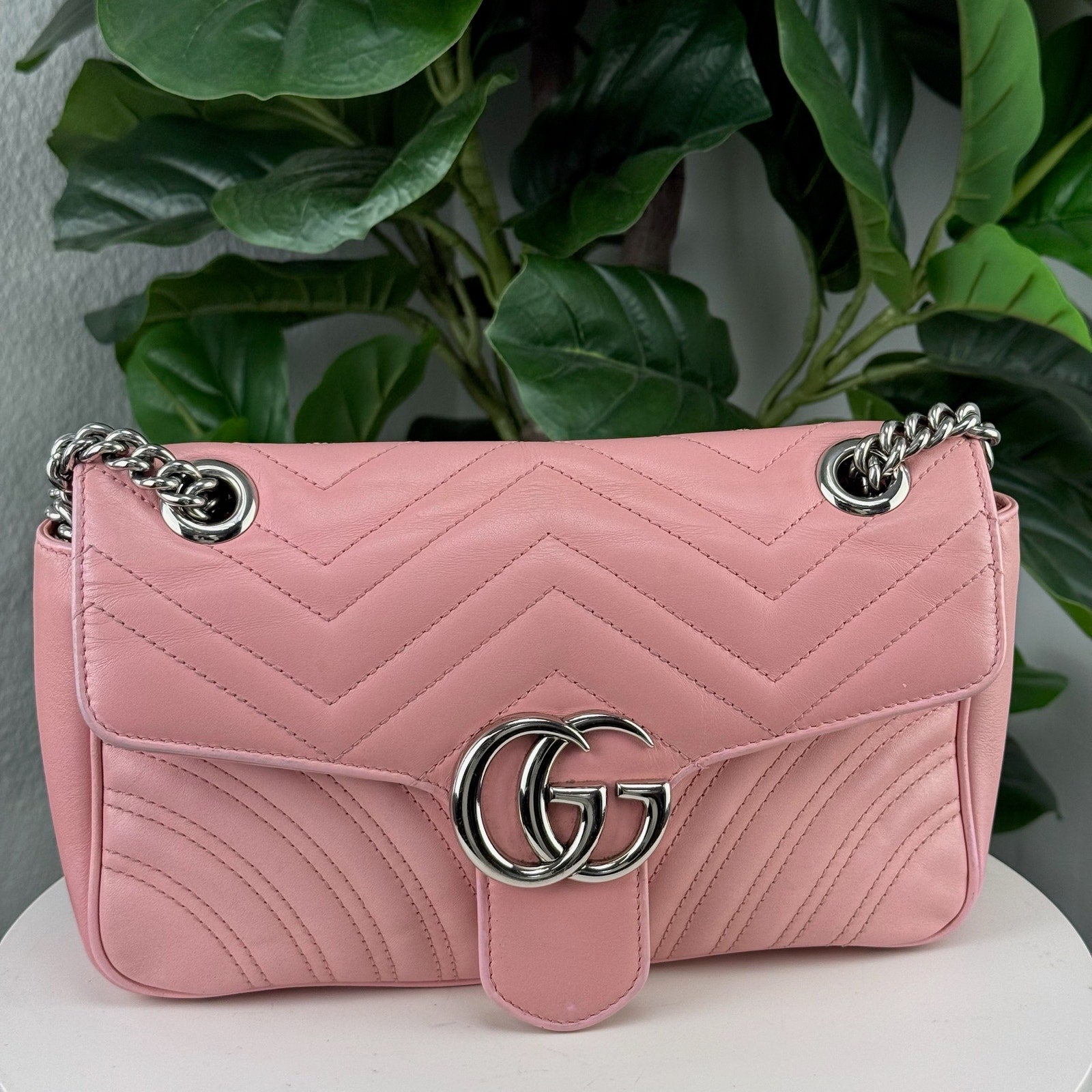 Gucci GG Marmont Small Matelassé Pink Leather Shoulder Bag Authentic Pre Owned