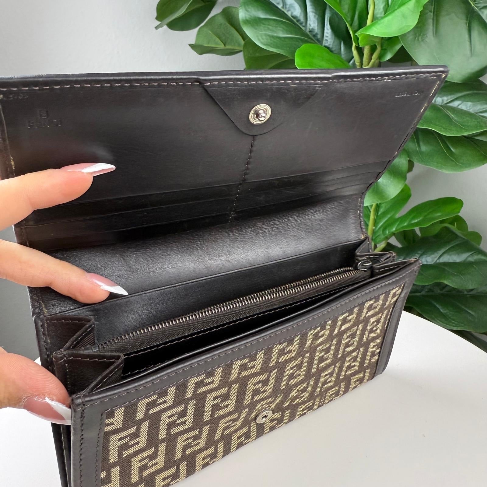 💎Authentic Fendi Zucca Continental Wallet