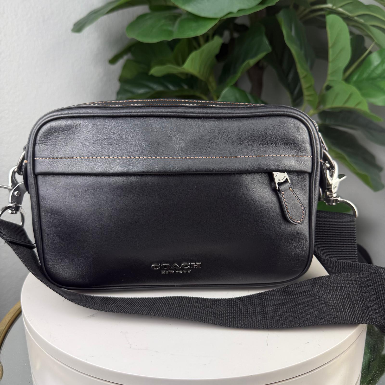 TD 10 Coach Graham Crossbody Bag