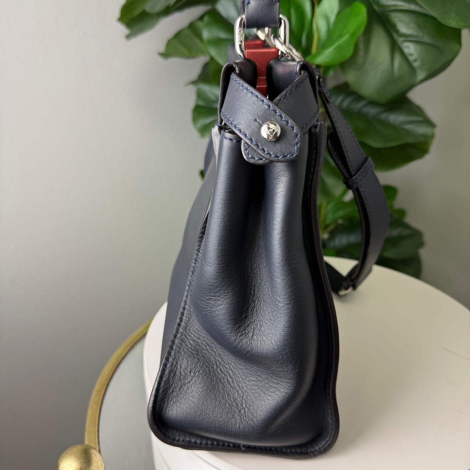 💎Authentic Fendi Medium Peekaboo Iconic Satchel