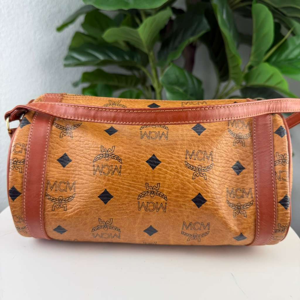 💎✨Authentic MCM Visetos Logogram Shoulder Bag