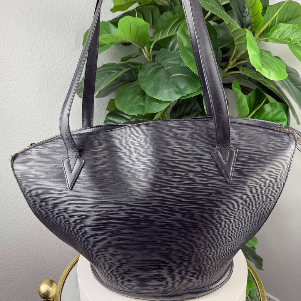 💎✨Authentic Louis Vuitton Saint-Jacques Epi Leather Shoulder Bag