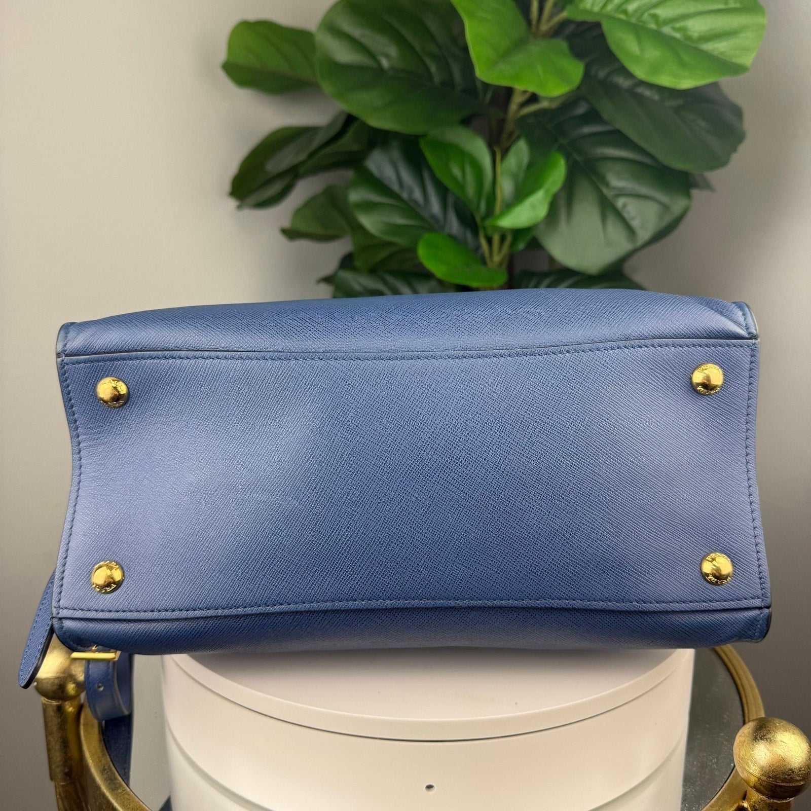 💎Authentic PRADA Saffiano Leather Shoulder Bag