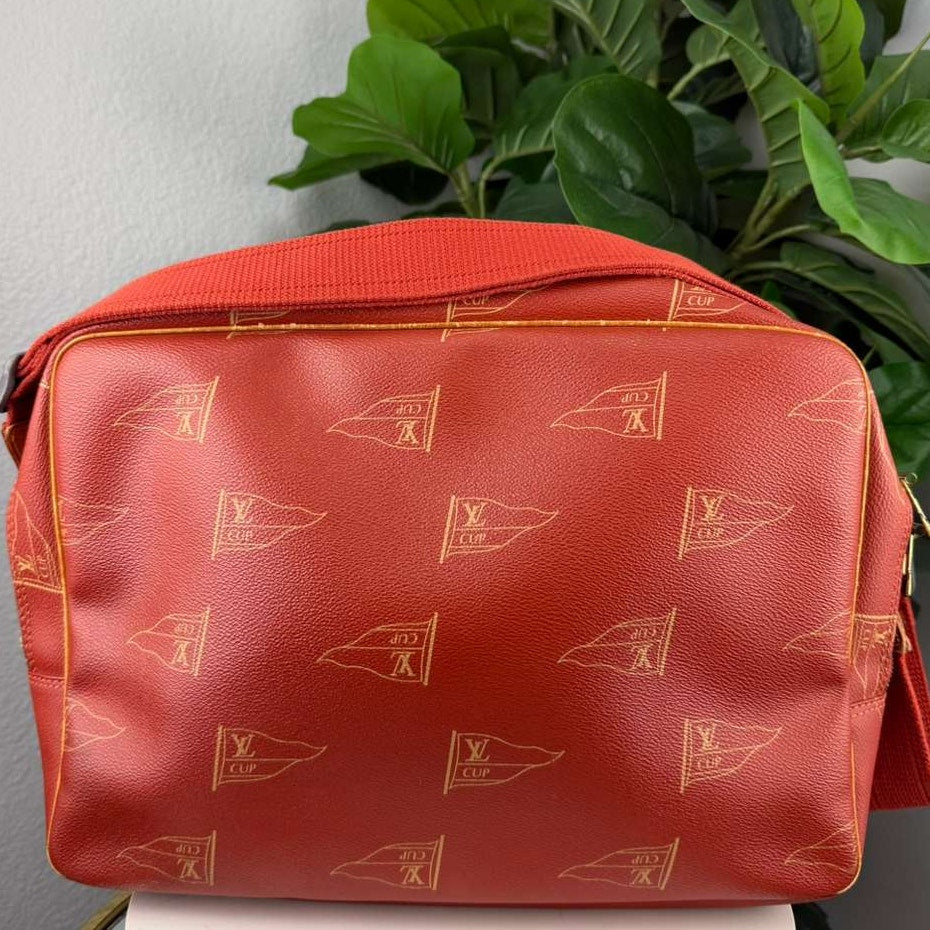 Authentic Louis Vuitton Cup Bosphore Calvi Messenger Bag