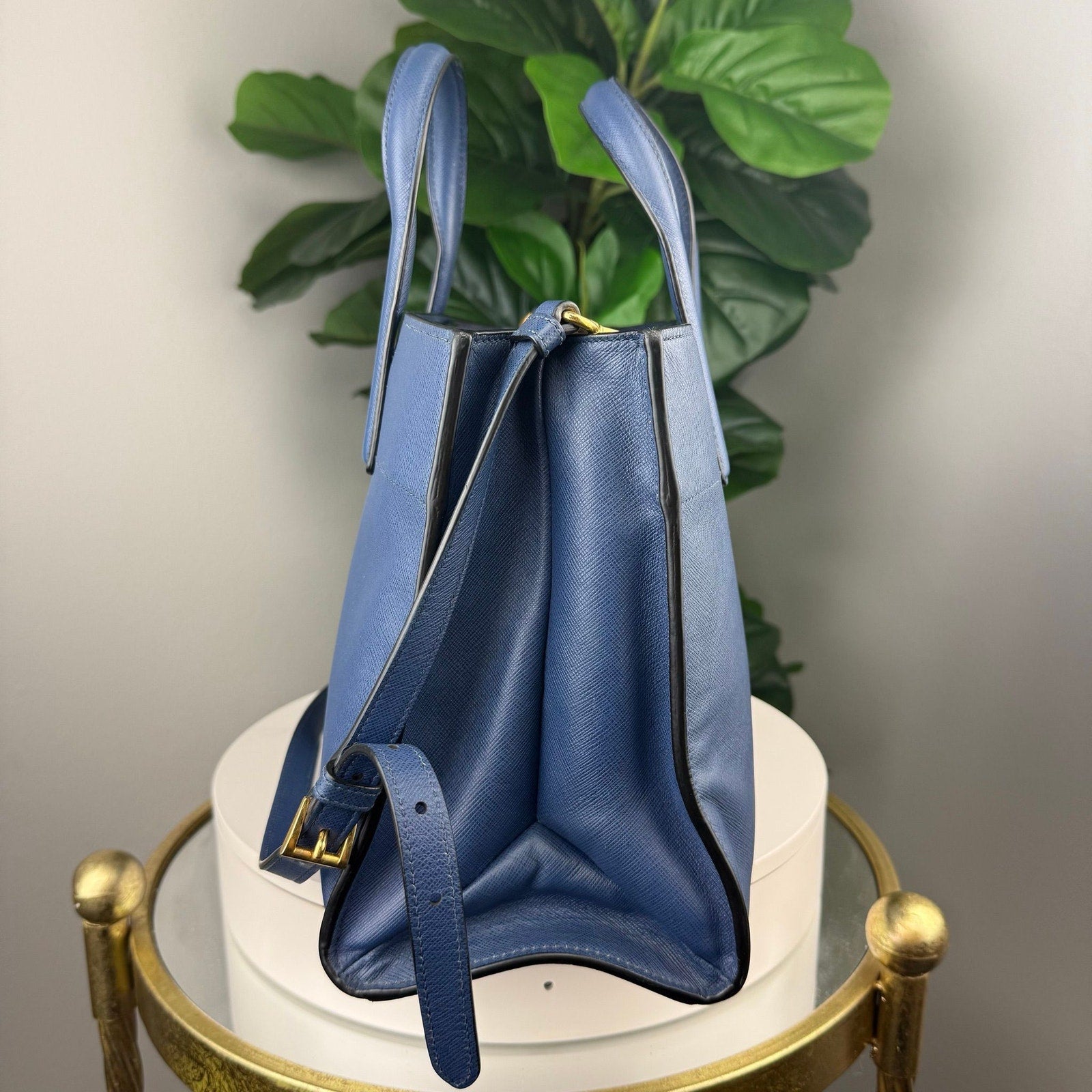 💎Authentic PRADA Saffiano Leather Shoulder Bag