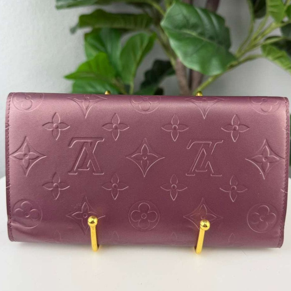 Authentic Louis Vuitton Monogram Vernis Wallet
