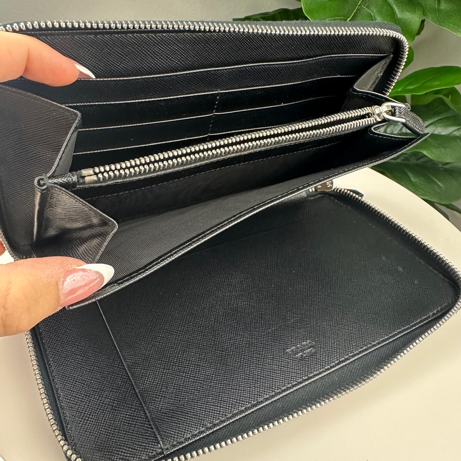 💎✨Authentic Prada Large Black Saffiano Leather Wallet