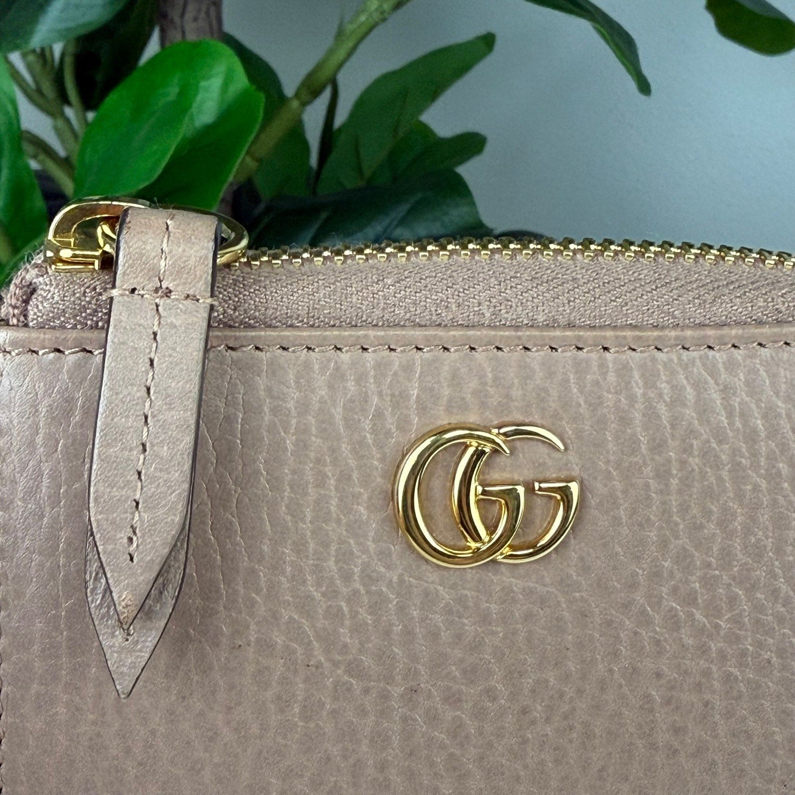 Authentic Gucci GG marmont L-Shaped Zip Wallet Beige