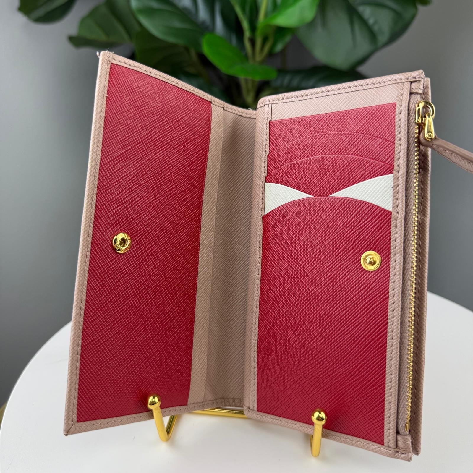 💎Authentic Prada Beige Saffiano Leather Wallet