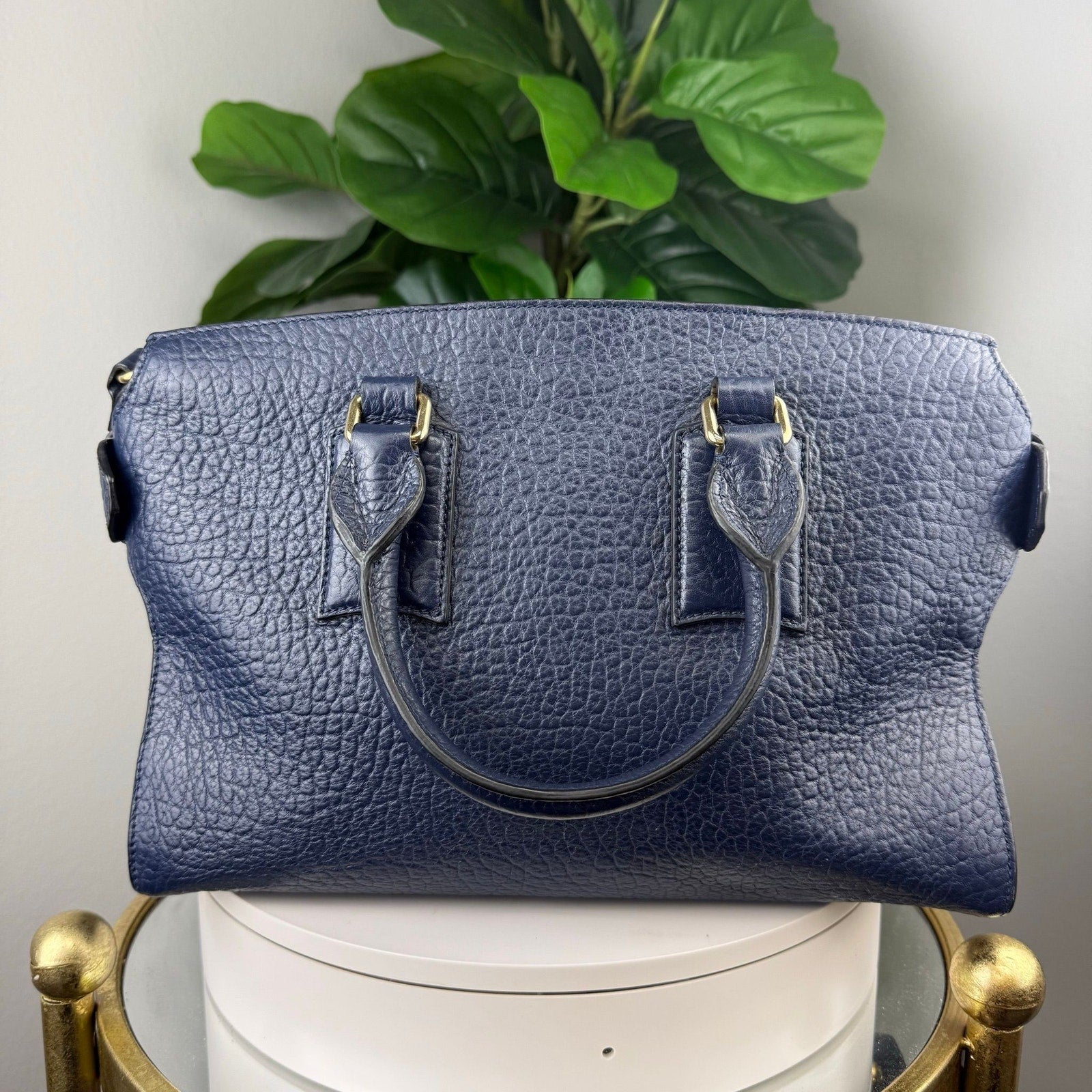💎Authentic BURBERRY Blue Carbon Signature Grain Leather Medium Clifton Bag