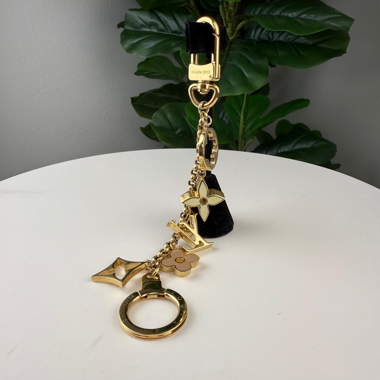 💎Authentic Louis Vuitton Enamel Fleur De Monogram Bag Charm Chain Gold