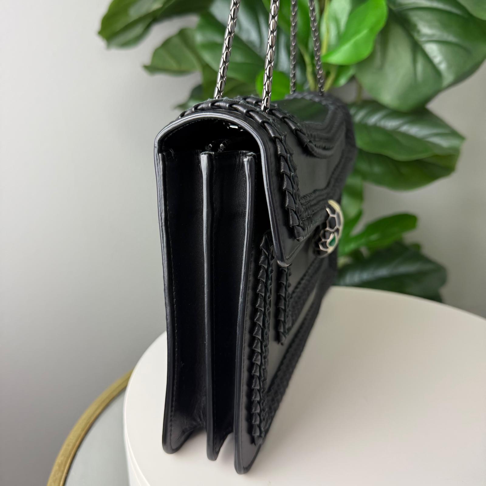 💎Authentic Bvlgari Serpenti Forever Shoulder Bag Black