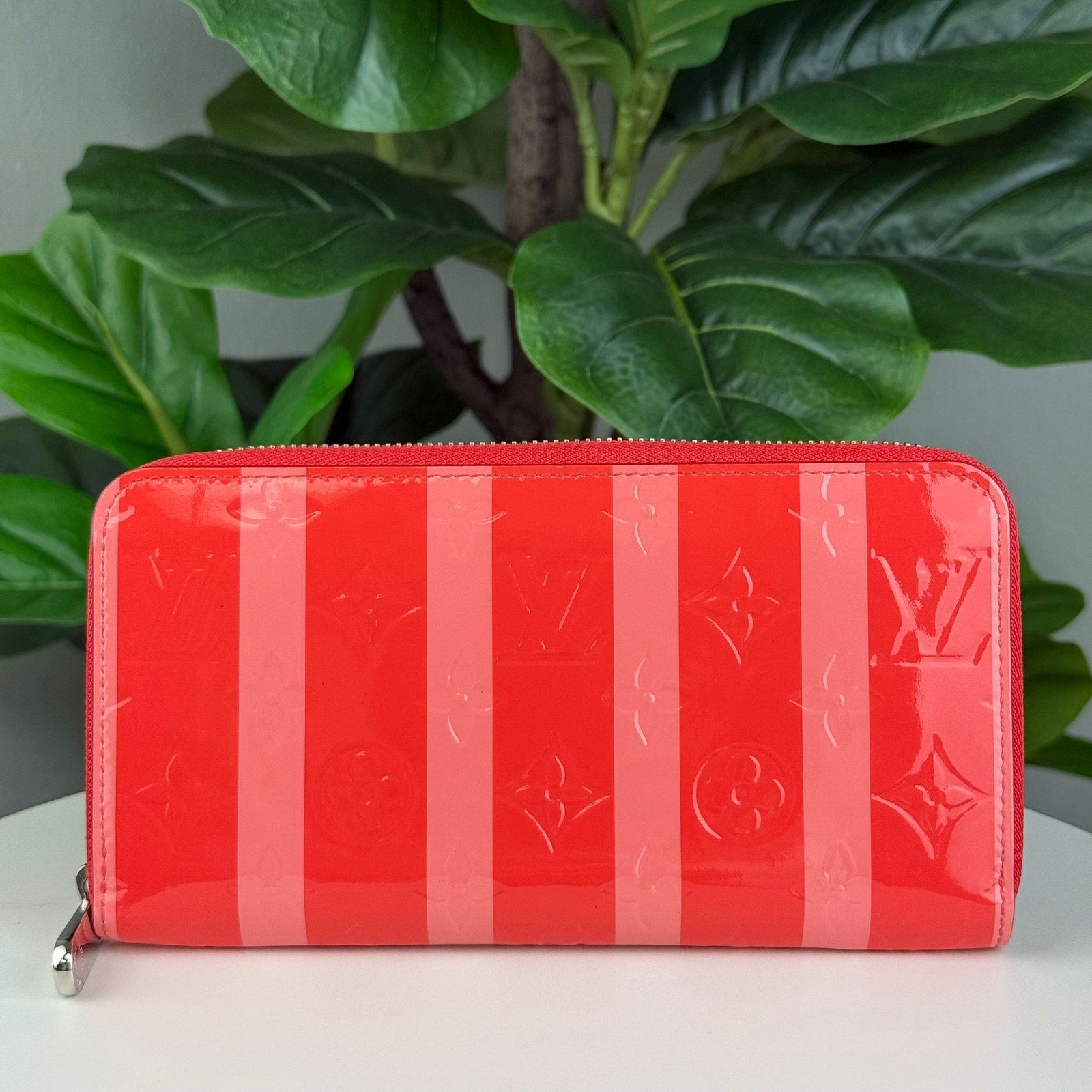 Authentic Louis Vuitton Monogram Vernis Rayures Leather Poppy
