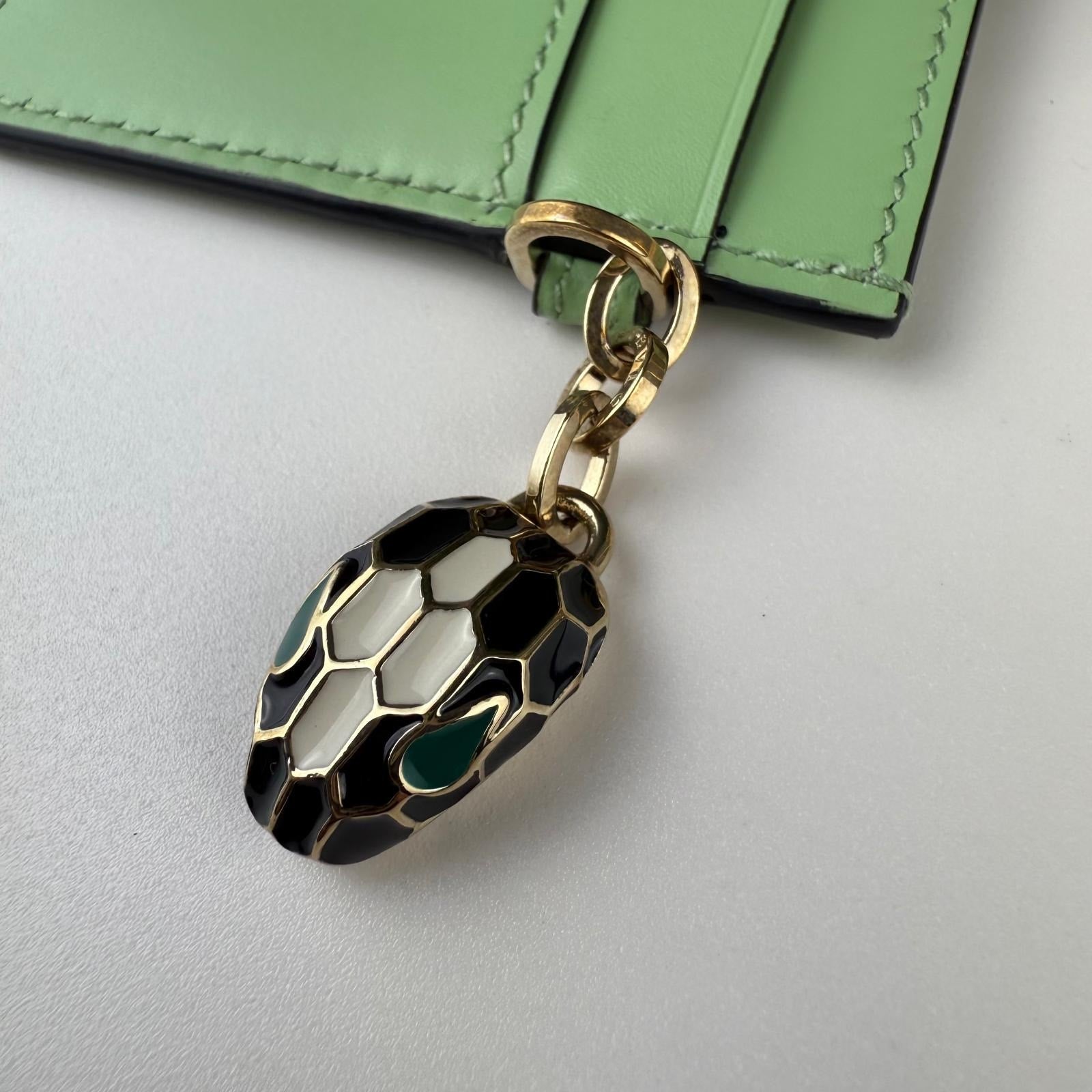 💎Authentic Bvlgari Serpenti Green Leather Card Holder