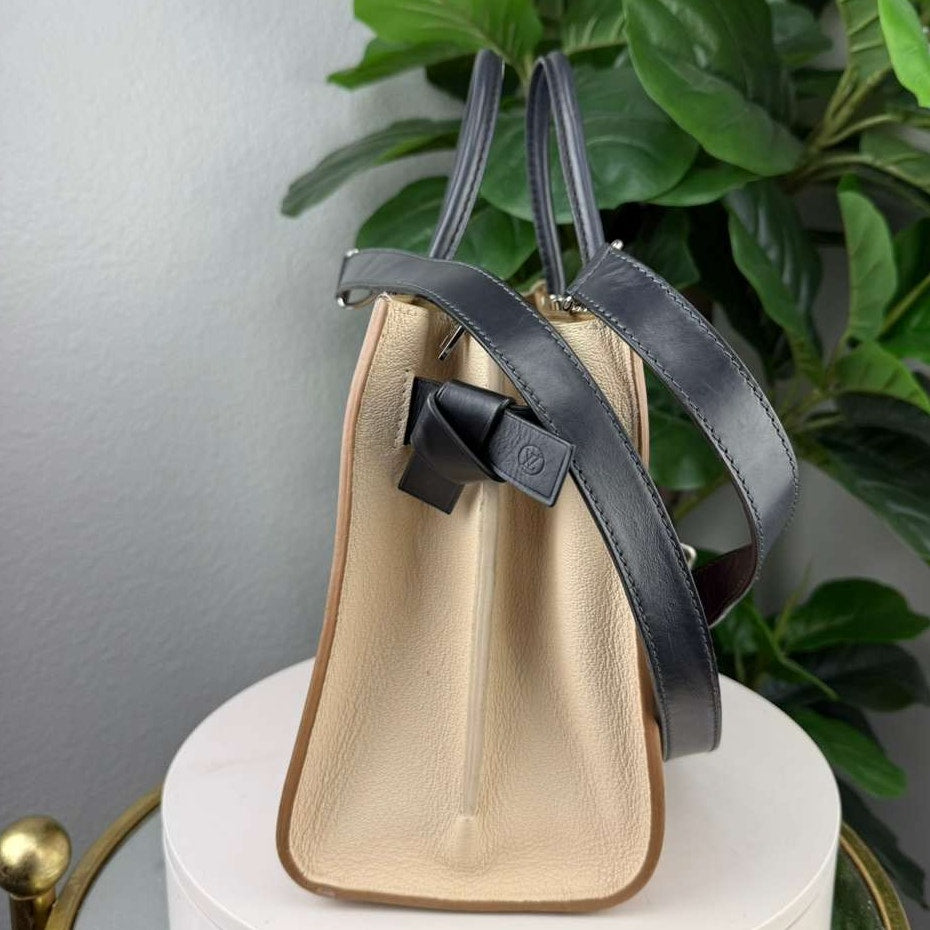 Authentic Louis Vuitton Very Tote MM Bag Beige