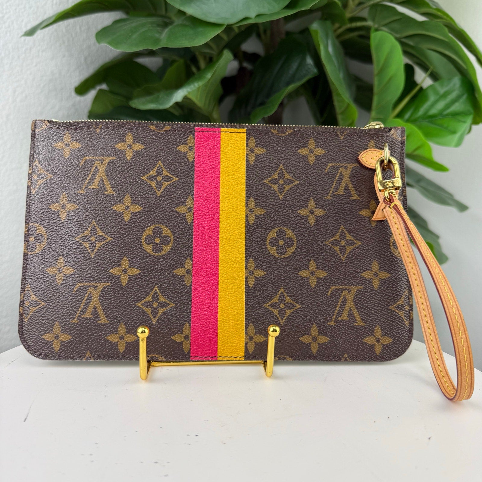 Louis Vuitton Neverfull Monogram Pochette Wristlet Pouch Authentic Pre Owned