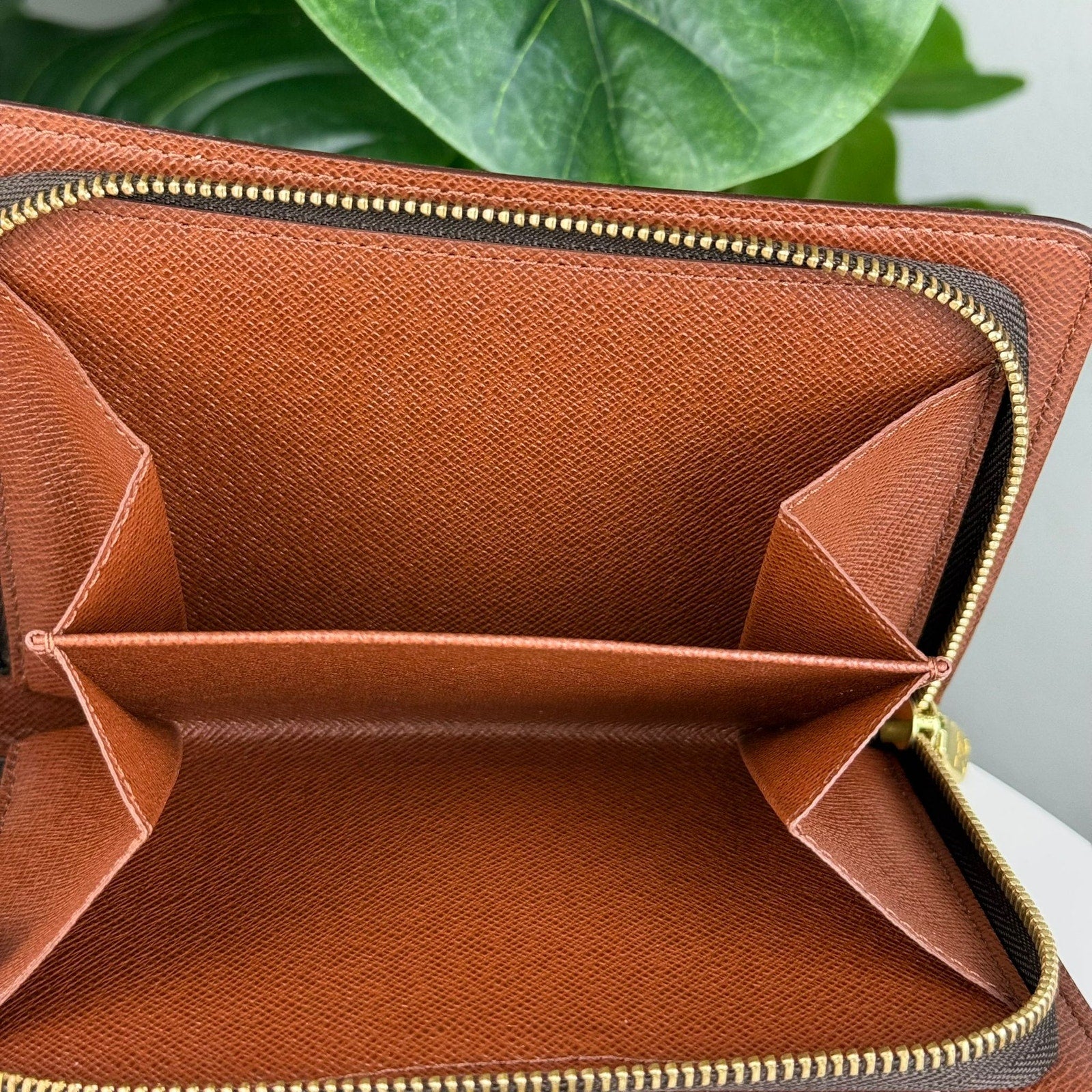 Authentic Louis Vuitton Porte Papier Zip Wallet