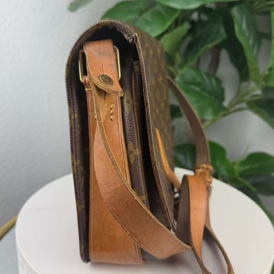 Authentic Louis Vuitton Vintage Monogram Cartouchiere GM Shoulder Bag