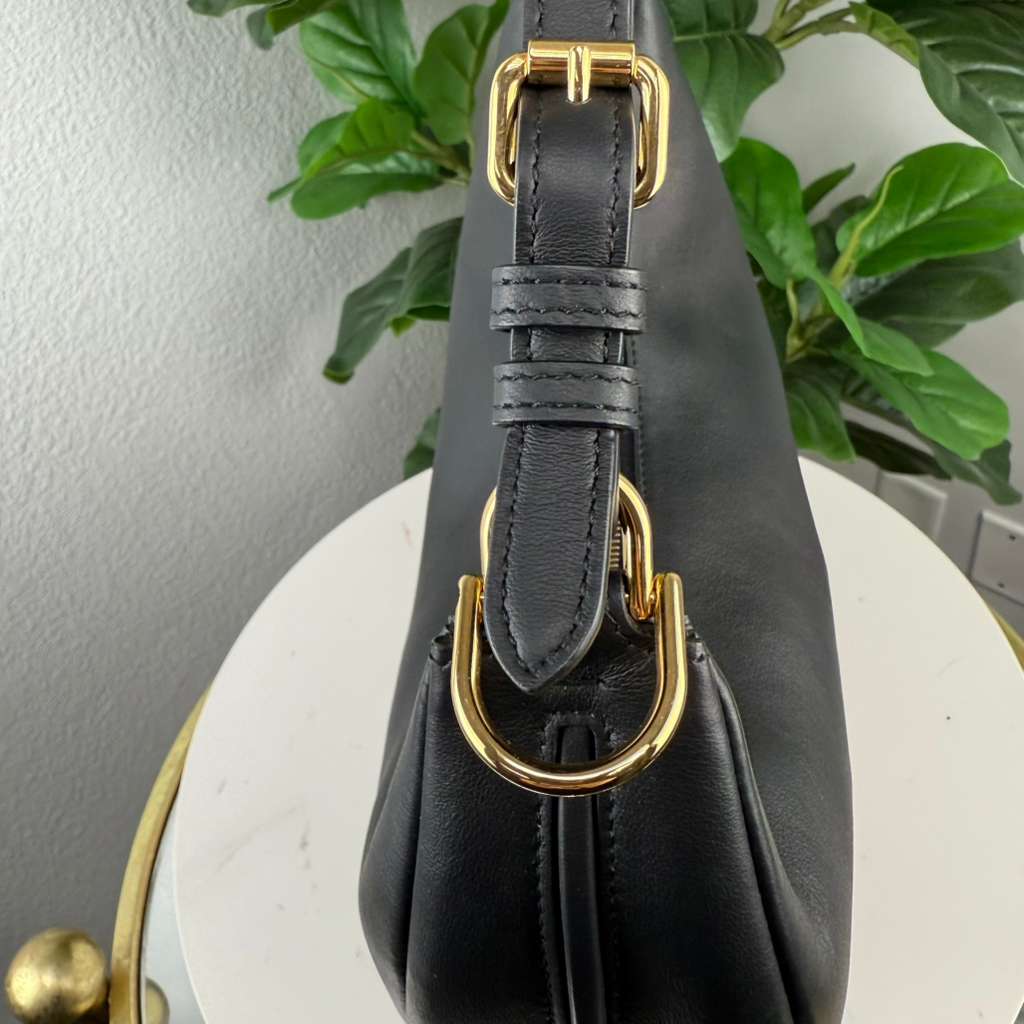 💎✨Authentic Fendi Fendigraphy Black Calf Leather Small Hobo Bag