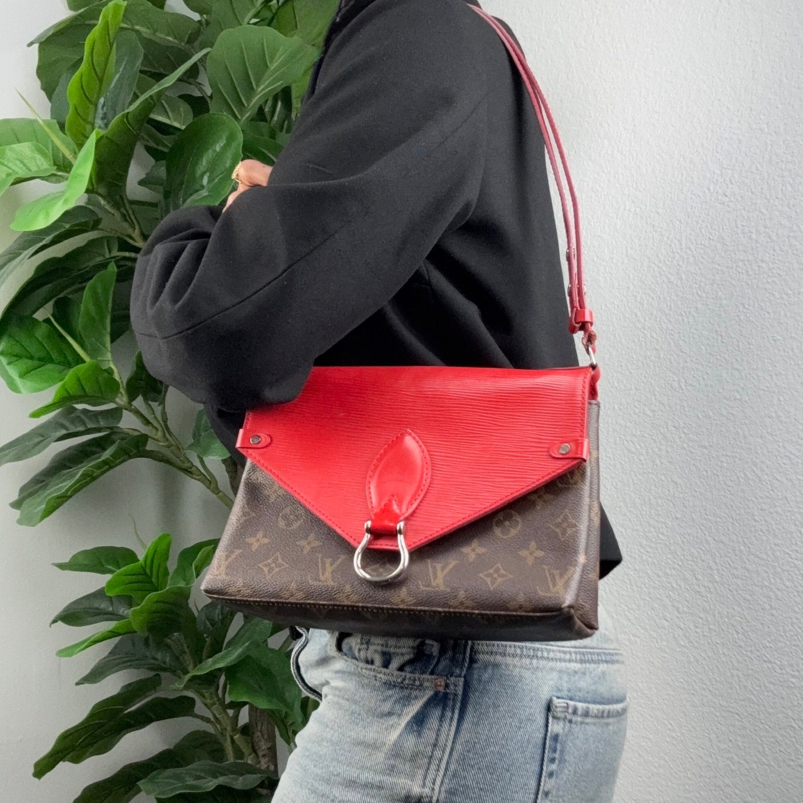 Louis Vuitton St Michael Monogram Red Epi Leather Shoulder Bag Authentic Pre Owned