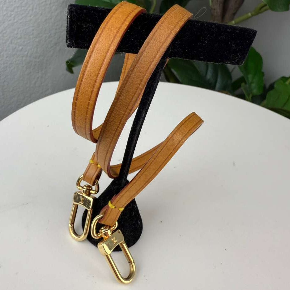 Authentic Louis Vuitton Vachetta Gold-Tone Hardware Strap 23 Inches (Clasp to Clasp)