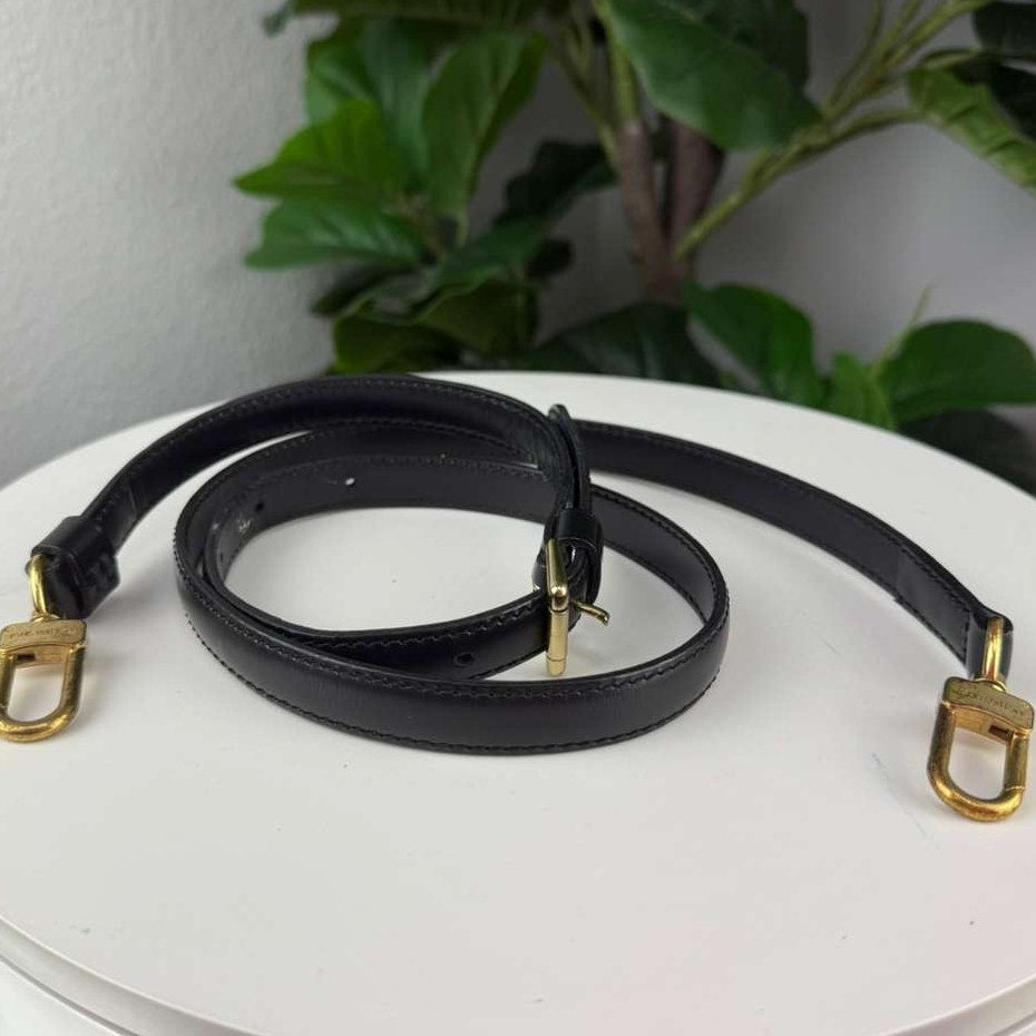 Authentic Louis Vuitton Epi Adjustable Shoulder Strap Black 28 Inches (Clasp to Clasp)