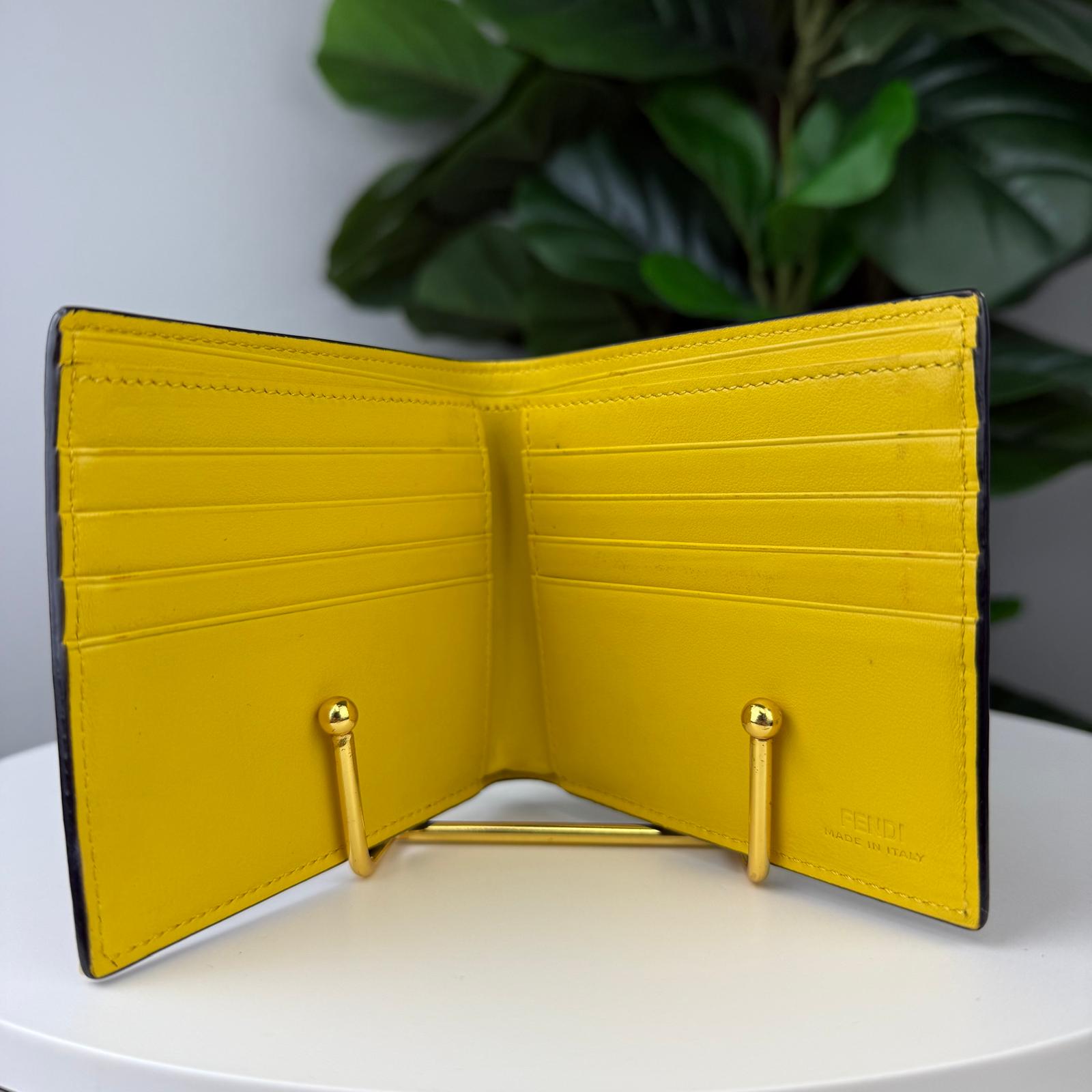 B47💎✨Authentic Fendi Karl Kollage Wallet