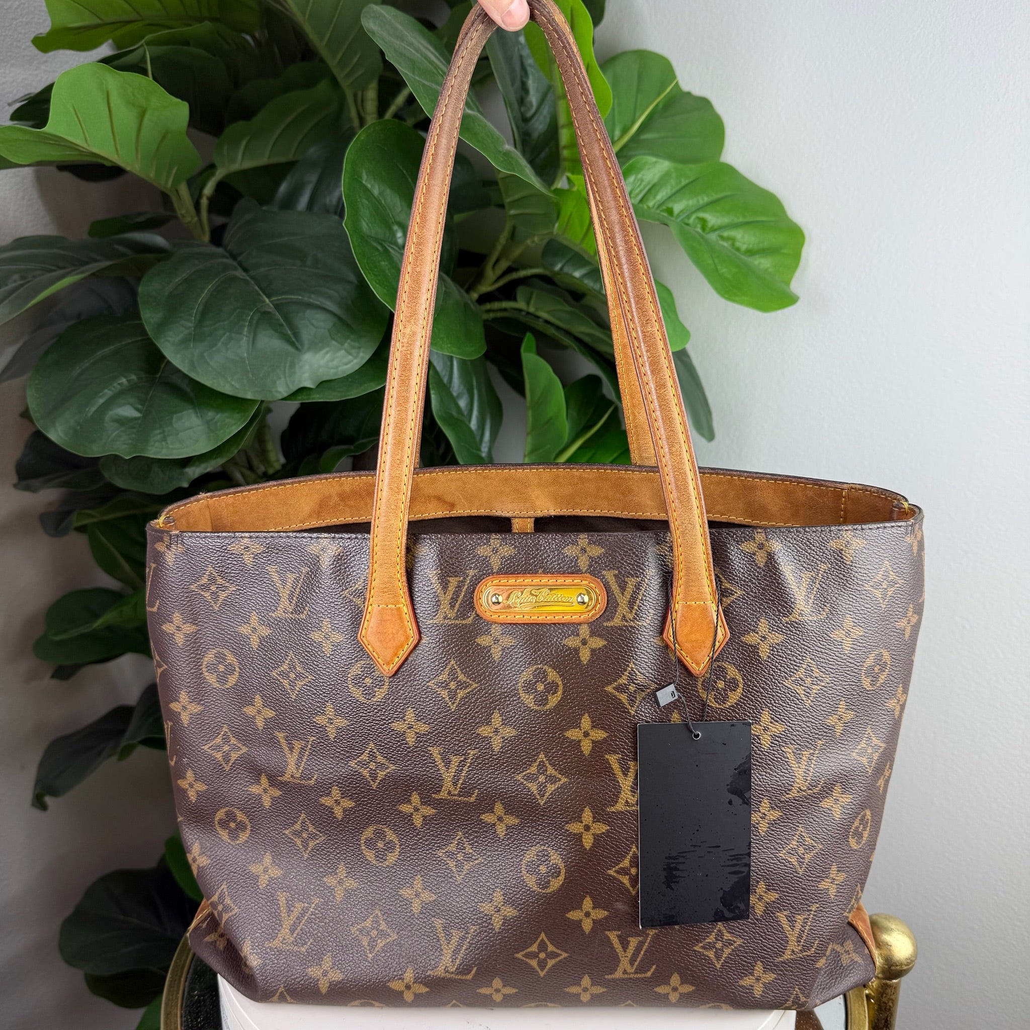 Authentic Louis Vuitton Wilshire Monogram Open Tote Bag