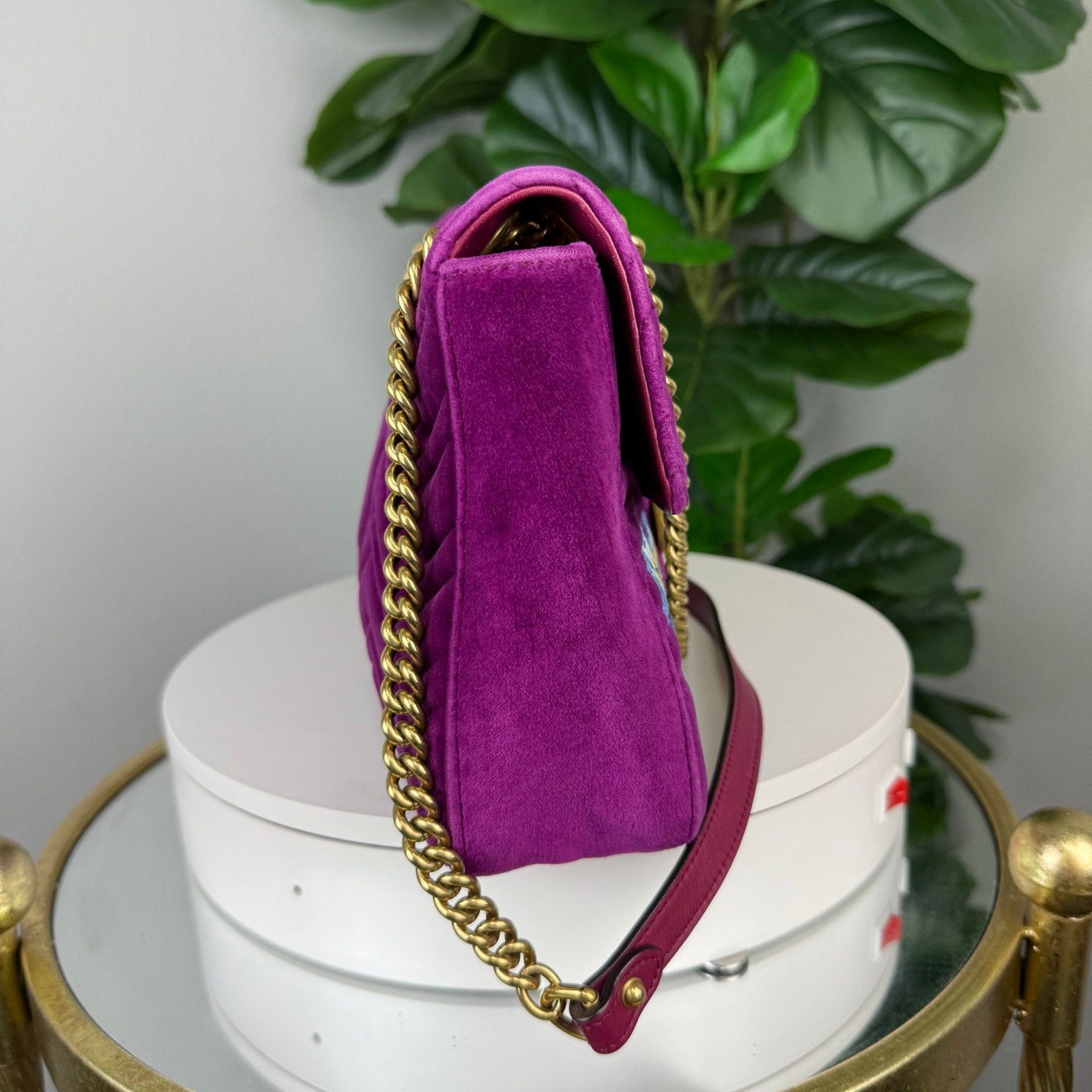 šAuthentic Gucci Velvet Matelasse Loved Embroidered Medium GG Marmont Shoulder Bag Fuchsia Violet Cyclamen