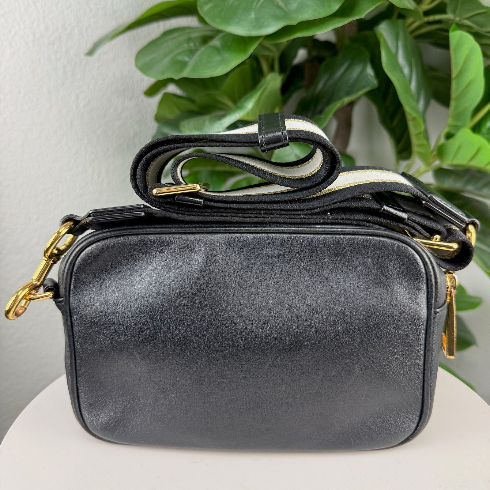 Marc Jacobs Snapshot Black Leather Crossbody Bag Authentic Pre Owned