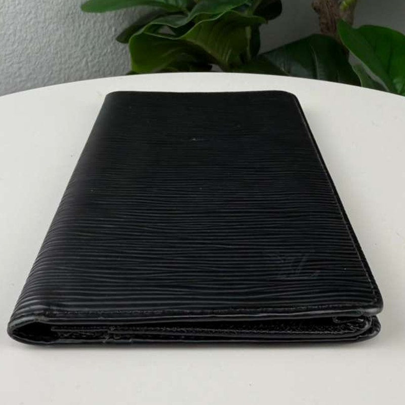 Authentic Louis Vuitton Epi Long Wallet