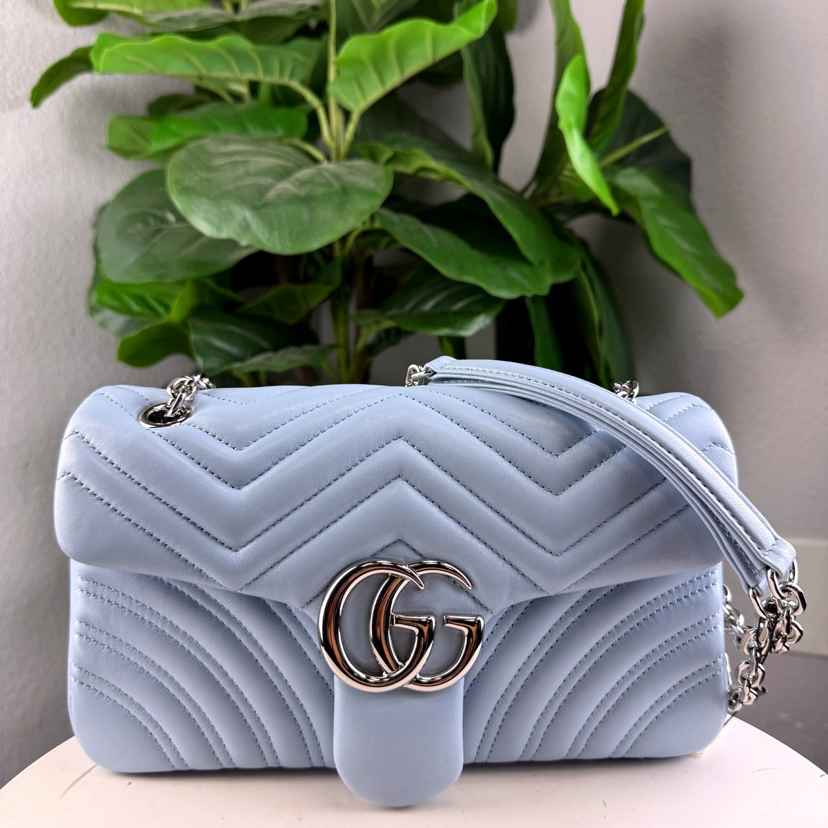 Authentic Gucci GG Marmont Medium Matelassé Shoulder Bag Light Blue - 01_front.jpg