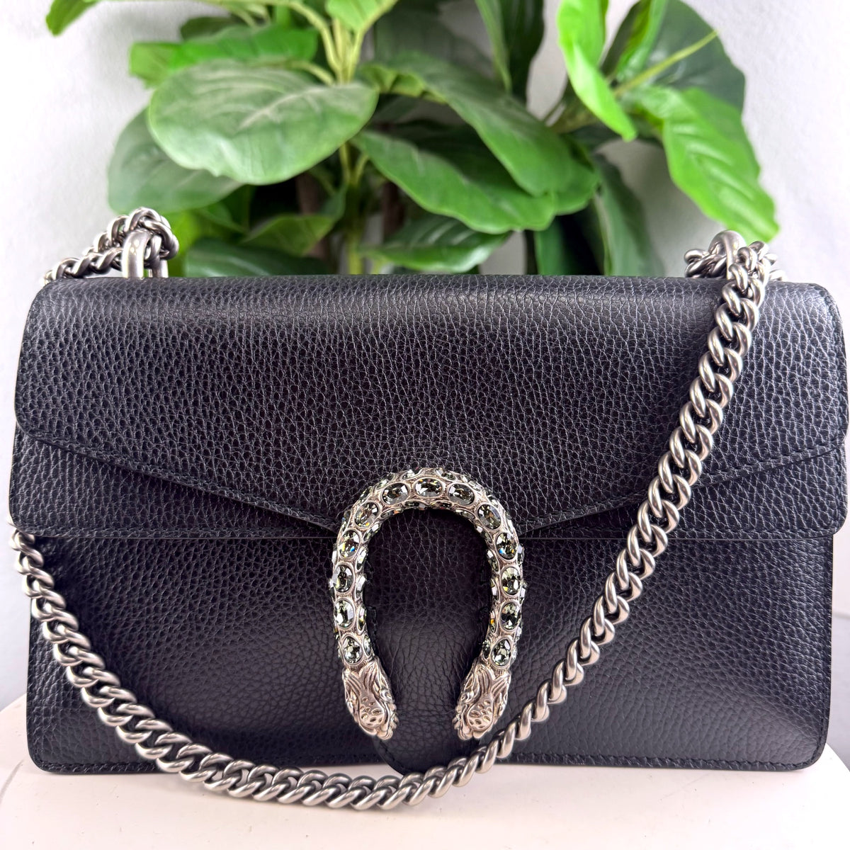 Authentic Gucci Dionysus Small Leather Shoulder Bag Black Silver Hardware - 01_front.jpg