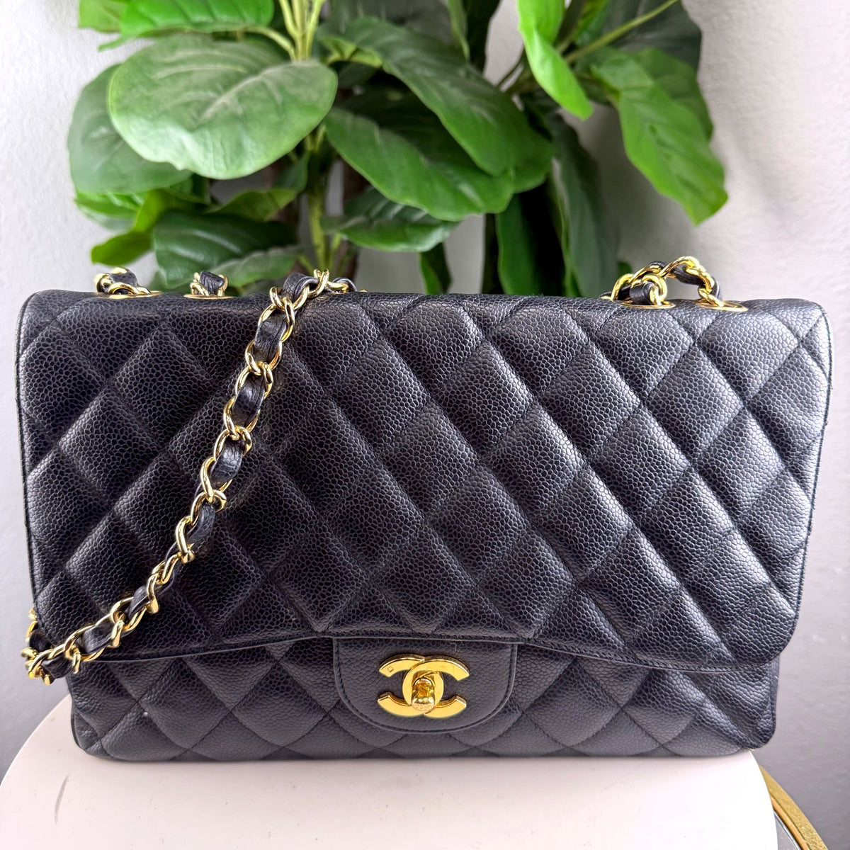 Authentic Chanel Classic Medium Double Flap Bag Black Caviar Gold Hardware - 01_front.jpg