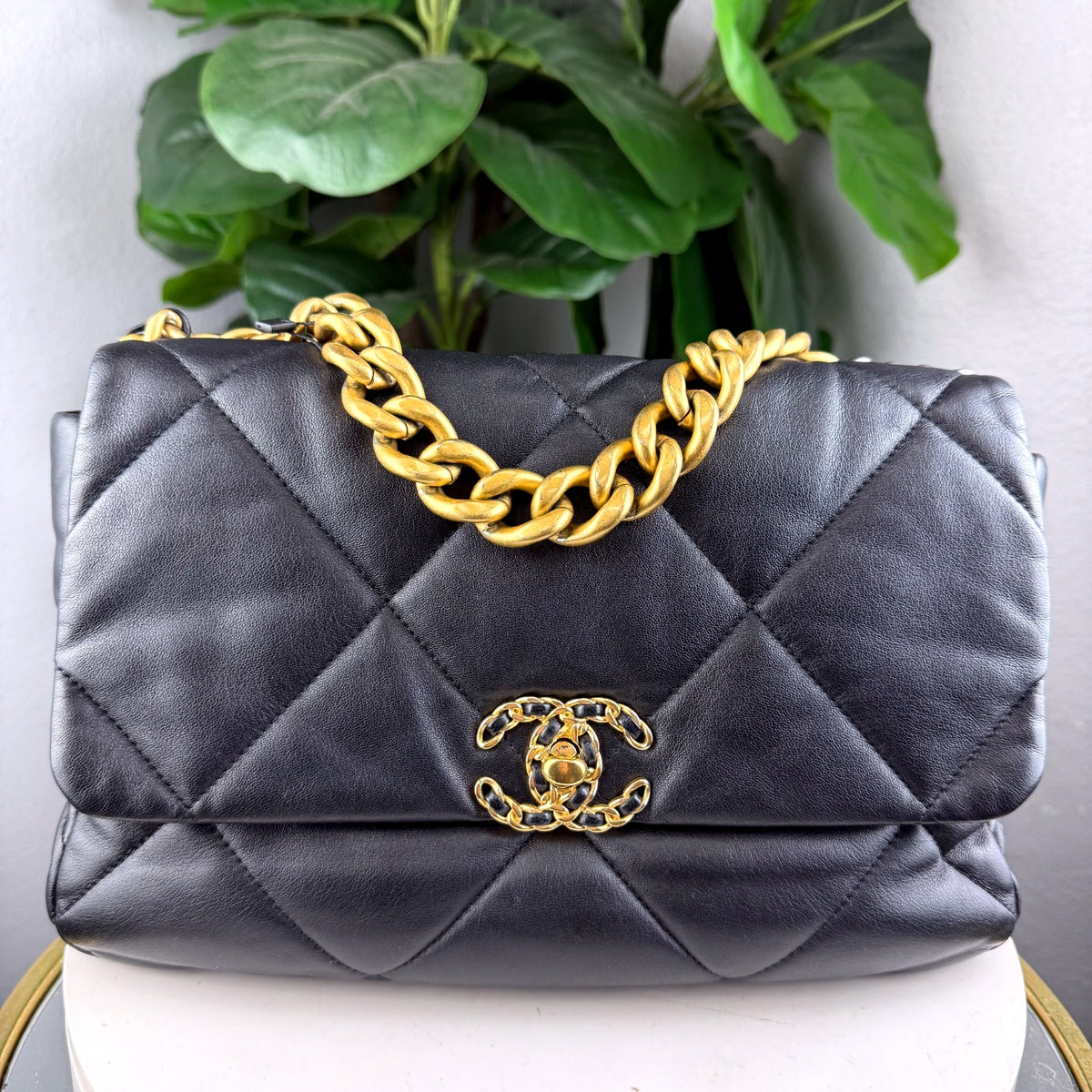 Authentic Chanel 19 Small Flap Bag Black Lambskin Gold Hardware - 01_front.jpg
