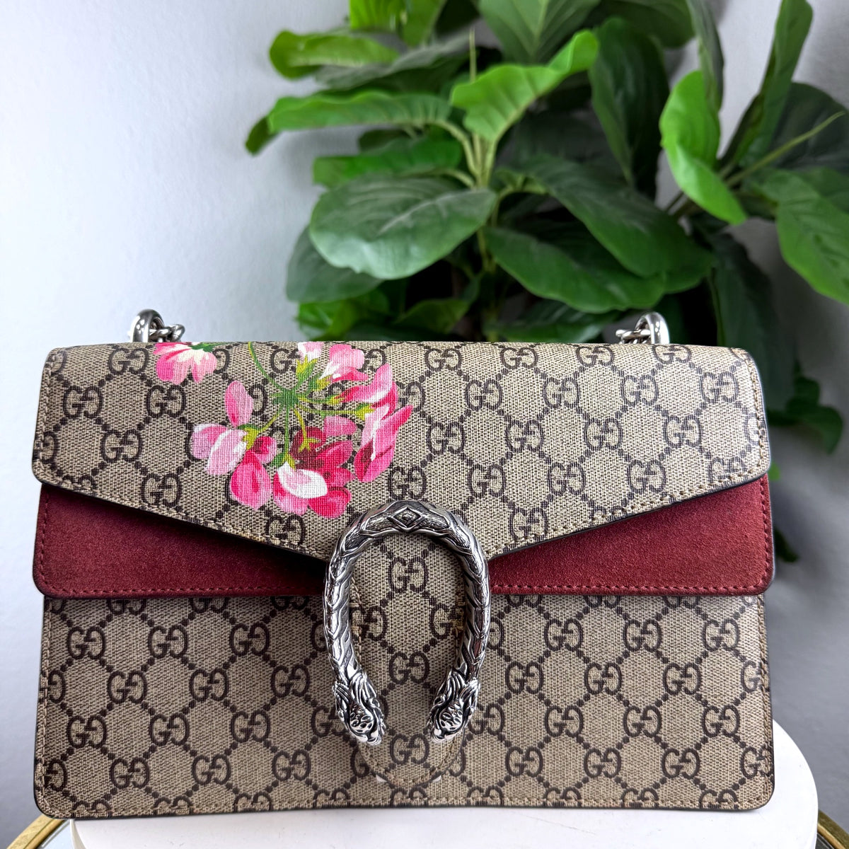 Authentic Gucci Dionysus Small GG Supreme Blooms Shoulder Bag - 01_front.jpg