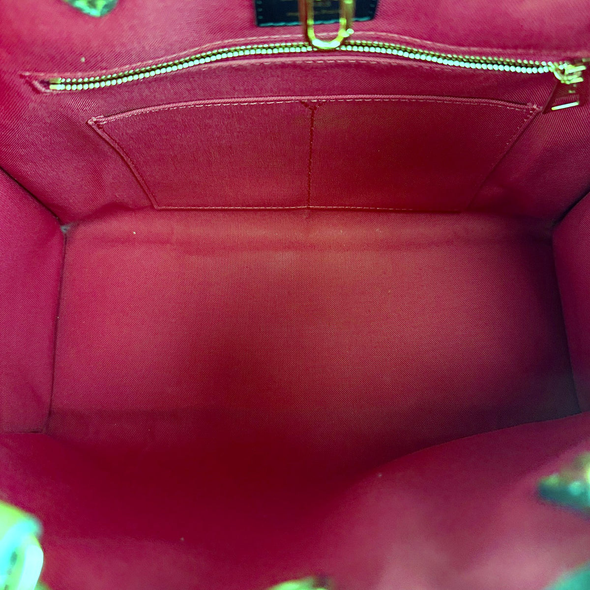 Authentic Louis Vuitton OnTheGo MM Monogram Tote Bag - 05_inside.jpg