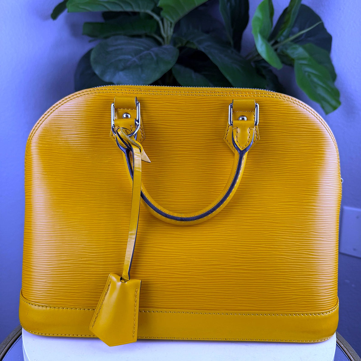 Authentic Louis Vuitton Alma PM Epi Leather Tote in Tassil Yellow - 01_photo.jpg