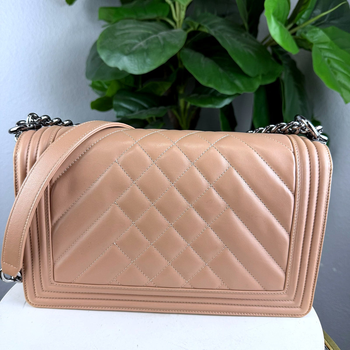 Authentic Chanel Boy Bag Medium Beige Quilted Lambskin Silver Hardware - 02_photo.jpg