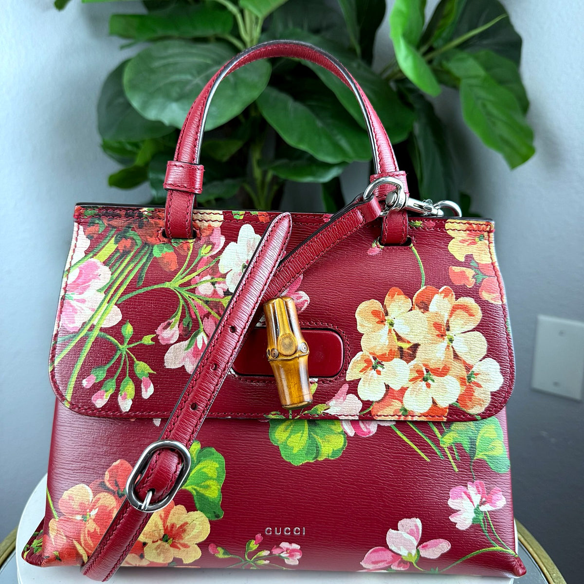 Authentic Gucci Bamboo Daily Floral Top Handle Bag Red Leather - 01_photo.jpg