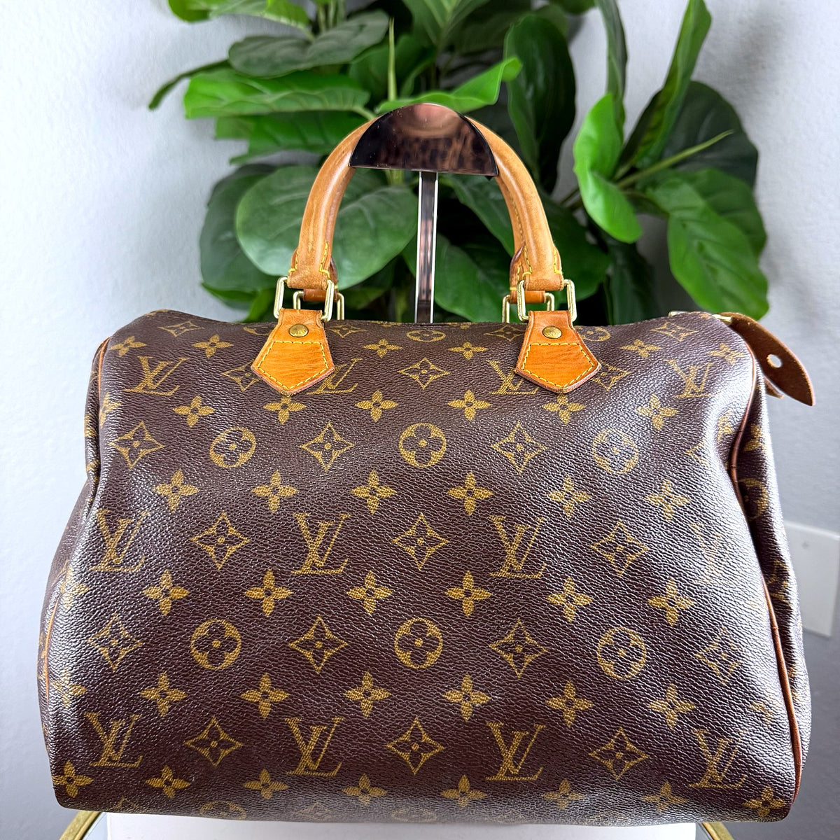 Authentic Louis Vuitton Speedy 30 Monogram Canvas Handbag - 01_photo.jpg