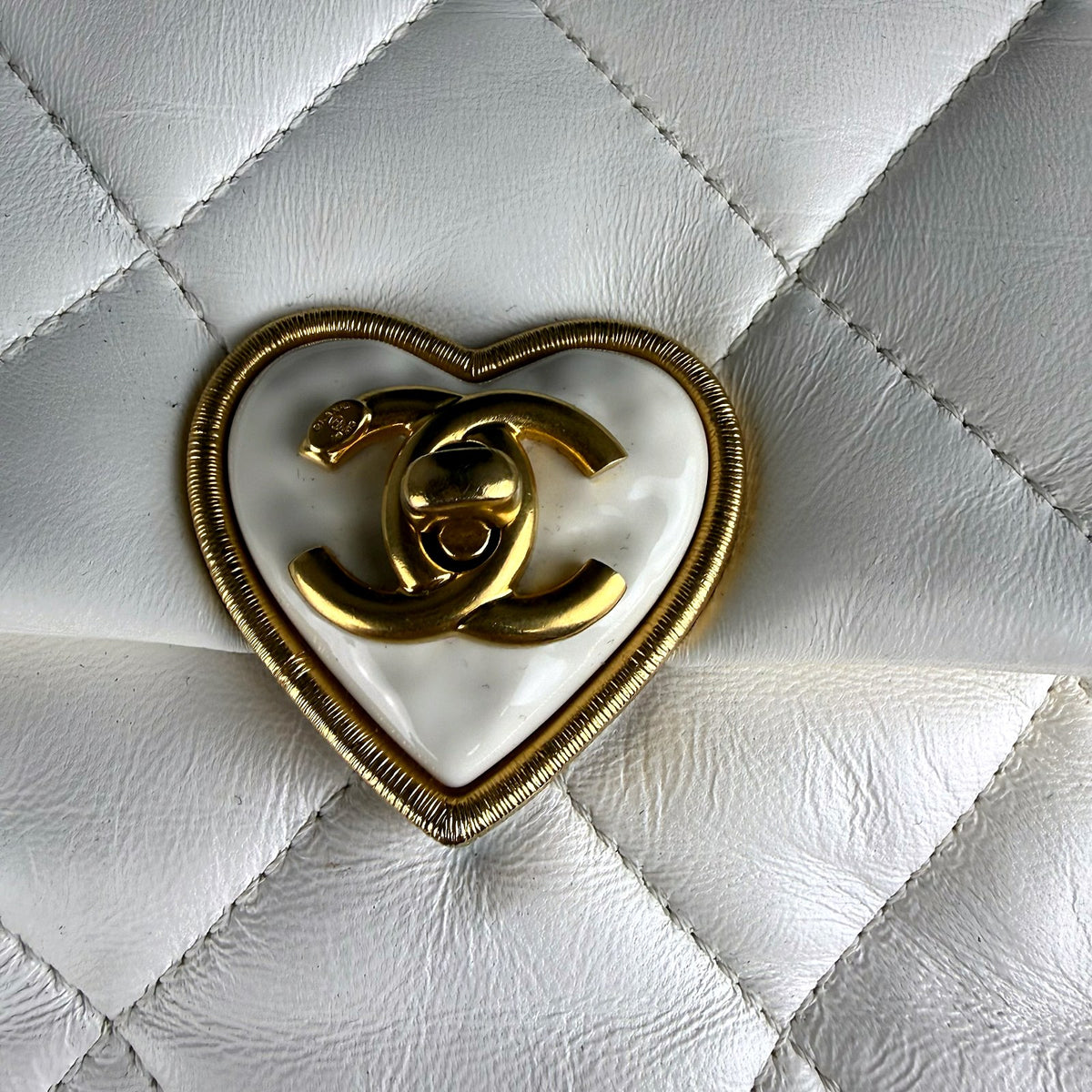 Authentic Chanel White Quilted Lambskin Heart Flap Bag Gold Hardware - 03_photo.jpg